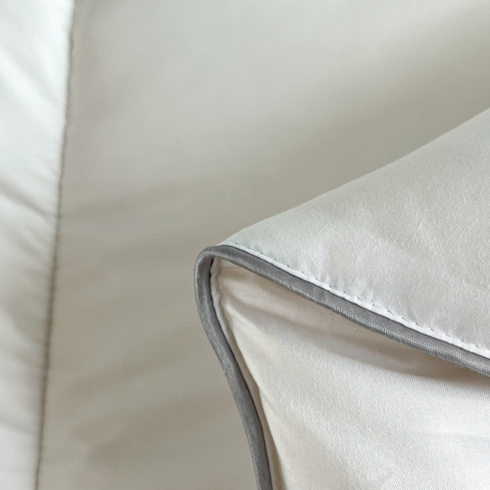 91家纺网 家纺一手货源 找家纺 （总）爱宝被业 2025新款亲肤舒适A类100%羊毛填充亲肤棉羊毛被被子被芯