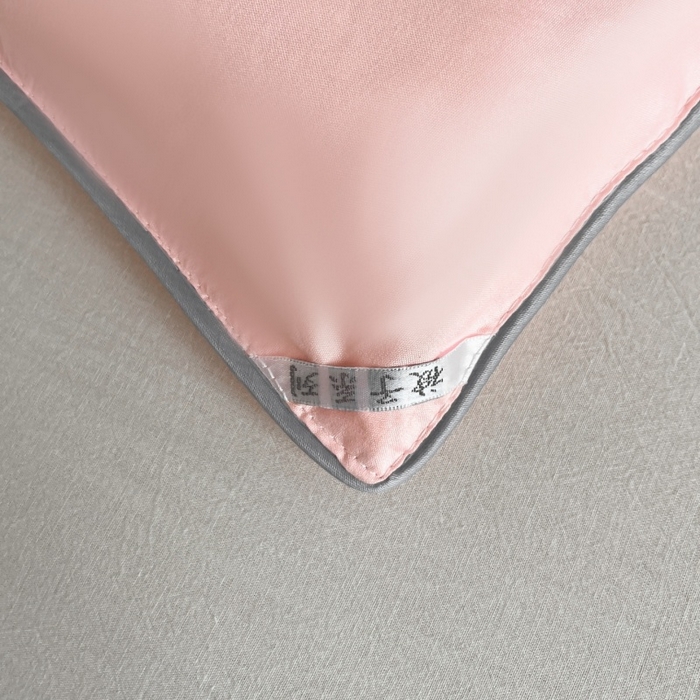 91家纺网 家纺一手货源 找家纺 爱宝被业 2025新款亲肤舒适A类100%羊毛填充亲肤棉羊毛被被子被芯 方格款粉玉色