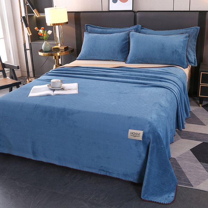 91家纺网 家纺一手货源 找家纺 栩裕纺织 2025新款锦绒提花牛奶绒毛毯法兰绒毯子 孔雀蓝