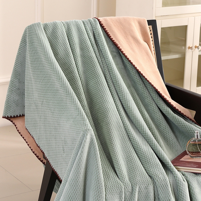 91家纺网 家纺一手货源 找家纺 栩裕纺织 2025新款锦绒提花牛奶绒毛毯法兰绒毯子 抹茶绿