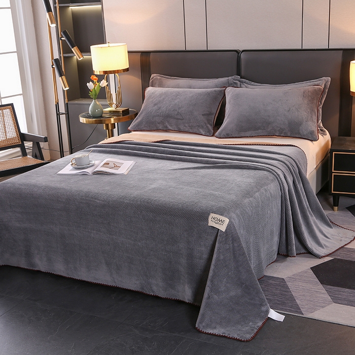 91家纺网 家纺一手货源 找家纺 栩裕纺织 2025新款锦绒提花牛奶绒毛毯法兰绒毯子 绅士灰