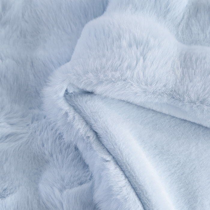 91家纺网 家纺一手货源 找家纺 栩裕纺织 2025新款纯色托斯卡纳兔毛大泡泡绒毛毯 浅兰