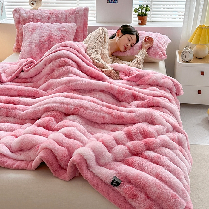 91家纺网 家纺一手货源 找家纺 （总）栩裕纺织 2025新款双面波斯绒罗马柱毛毯