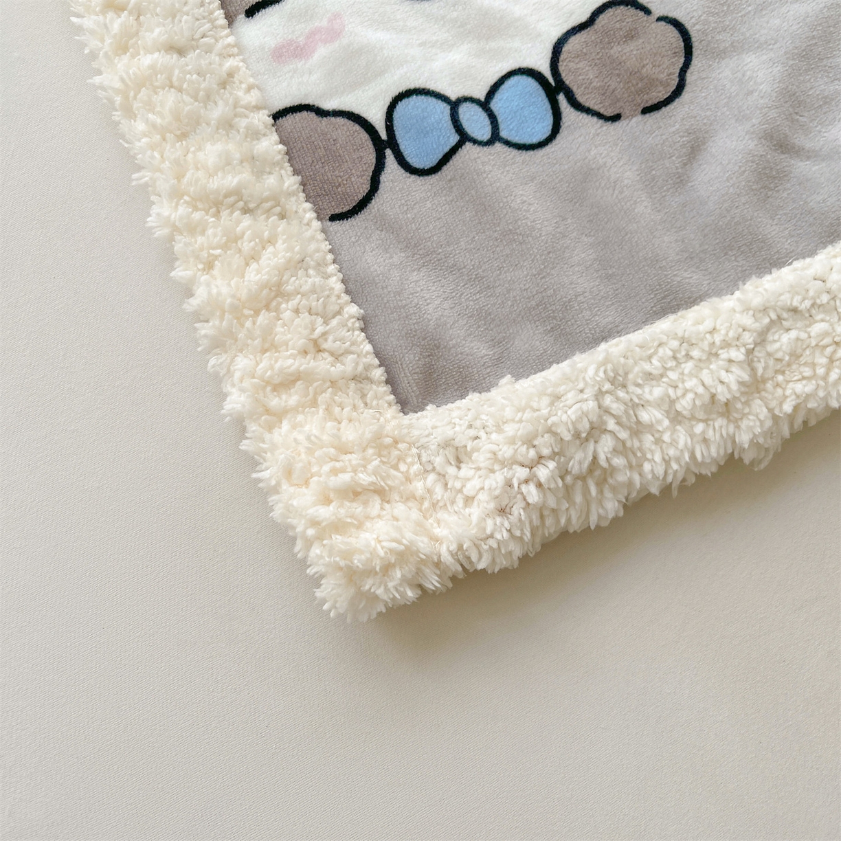 91家纺网 家纺一手货源 找家纺 雯豆家纺 2025新款双面暖绒多功能被套毯盖毯毯子 假日小狗