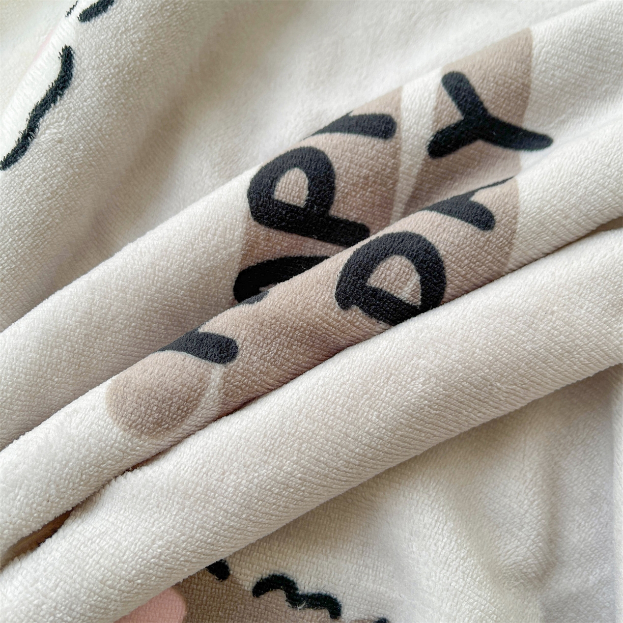 91家纺网 家纺一手货源 找家纺 雯豆家纺 2025新款双面暖绒多功能被套毯盖毯毯子 假日小狗