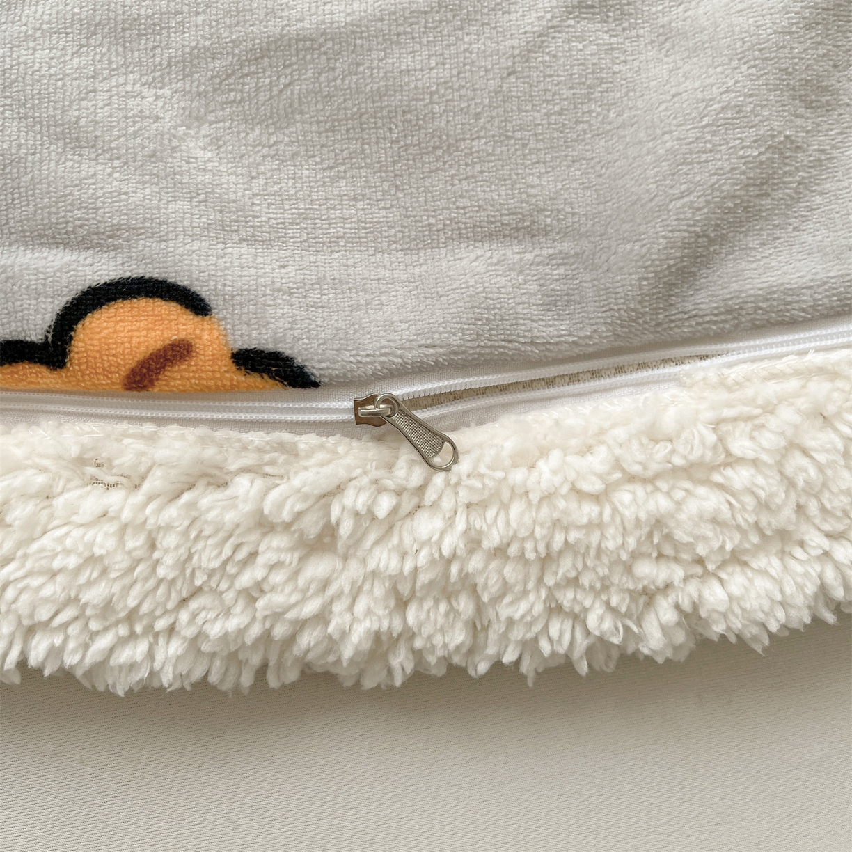 91家纺网 家纺一手货源 找家纺 雯豆家纺 2025新款双面暖绒多功能被套毯盖毯毯子 假日小狗