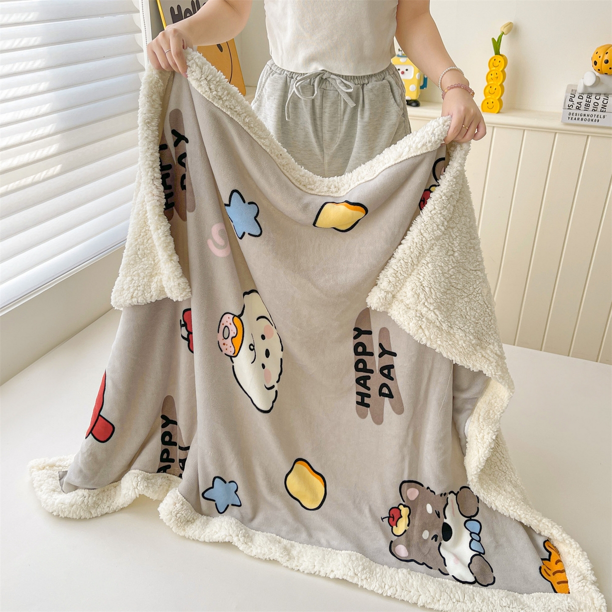 91家纺网 家纺一手货源 找家纺 雯豆家纺 2025新款双面暖绒多功能被套毯盖毯毯子 假日小狗