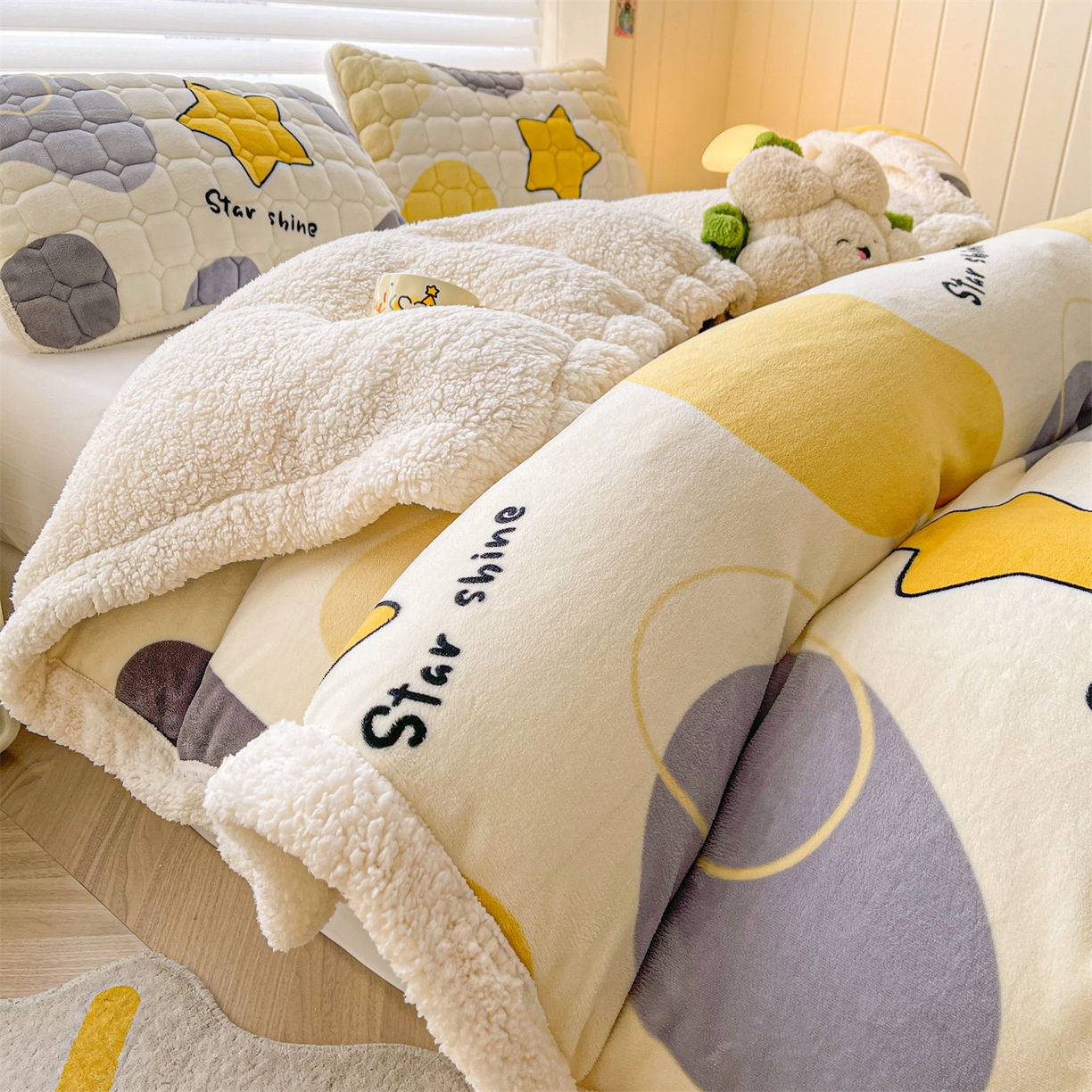 91家纺网 家纺一手货源 找家纺 雯豆家纺 2025新款双面暖绒多功能被套毯盖毯毯子 斑点星星