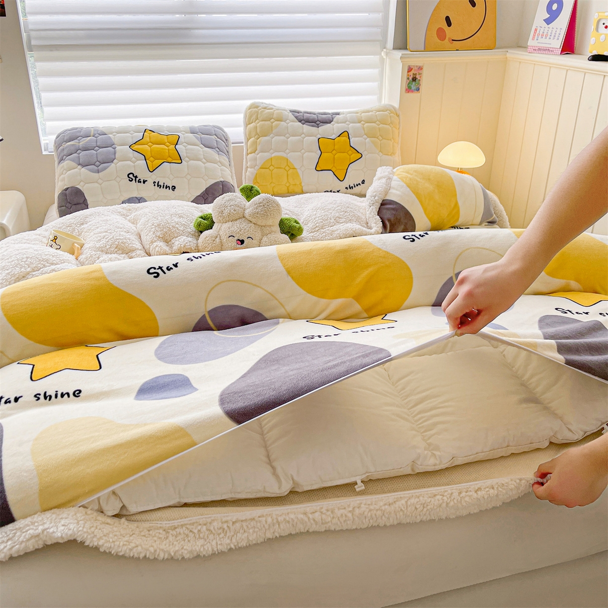 91家纺网 家纺一手货源 找家纺 雯豆家纺 2025新款双面暖绒多功能被套毯盖毯毯子 斑点星星