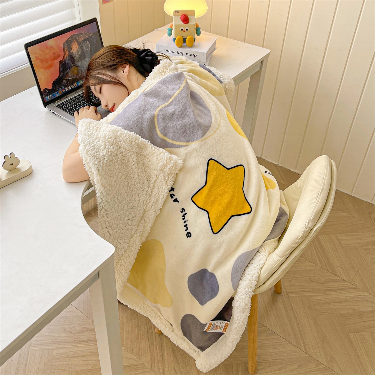 91家纺网 家纺一手货源 找家纺 雯豆家纺 2025新款双面暖绒多功能被套毯盖毯毯子 斑点星星