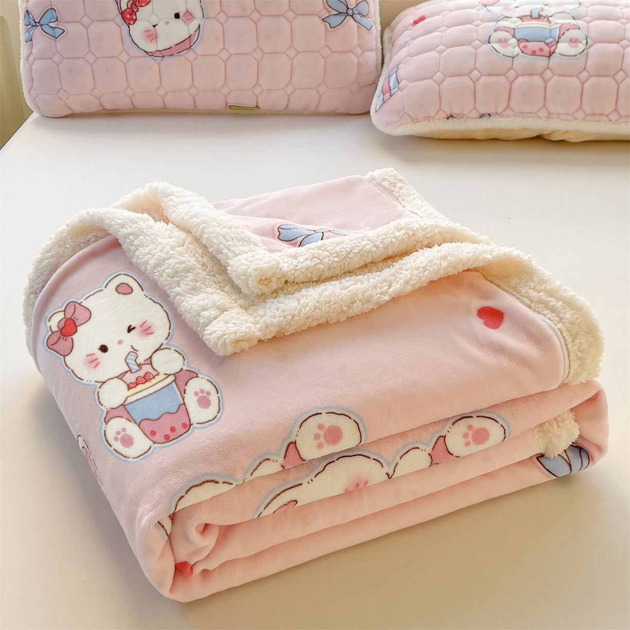 91家纺网 家纺一手货源 找家纺 雯豆家纺 2025新款双面暖绒多功能被套毯盖毯毯子 茶杯猫咪