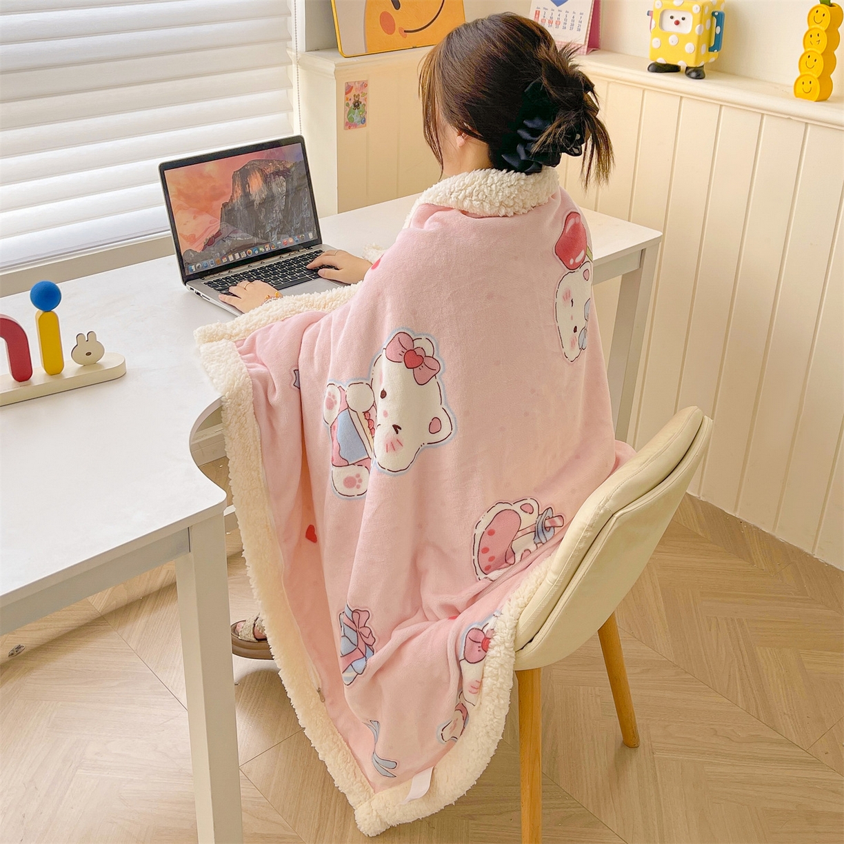 91家纺网 家纺一手货源 找家纺 雯豆家纺 2025新款双面暖绒多功能被套毯盖毯毯子 茶杯猫咪