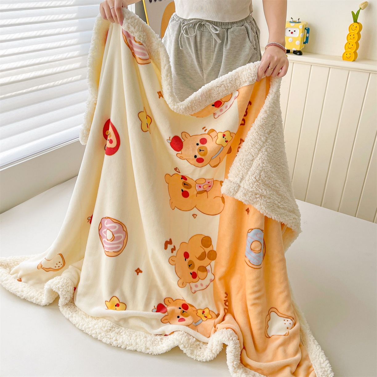 91家纺网 家纺一手货源 找家纺 雯豆家纺 2025新款双面暖绒多功能被套毯盖毯毯子 欢乐聚会