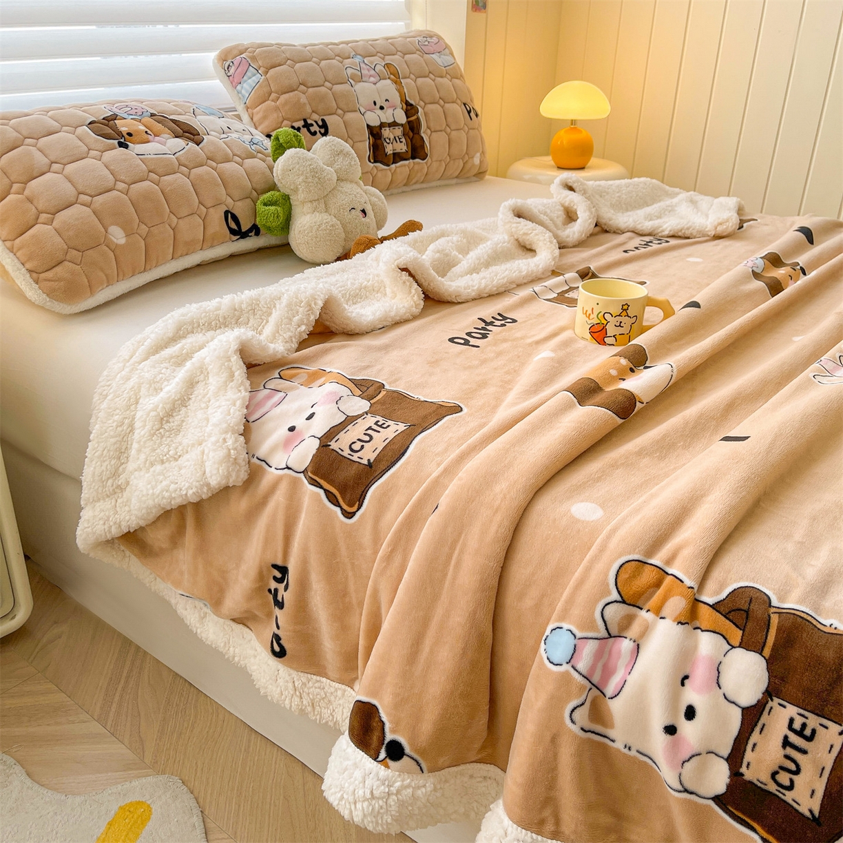 91家纺网 家纺一手货源 找家纺 雯豆家纺 2025新款双面暖绒多功能被套毯盖毯毯子 狂欢派对