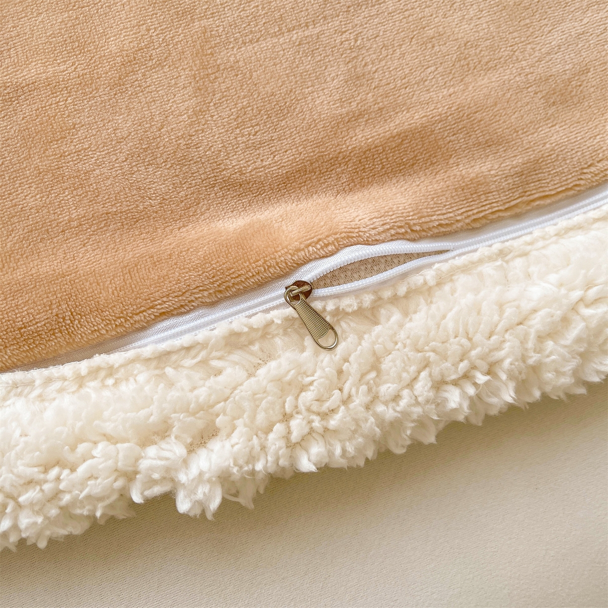 91家纺网 家纺一手货源 找家纺 雯豆家纺 2025新款双面暖绒多功能被套毯盖毯毯子 狂欢派对