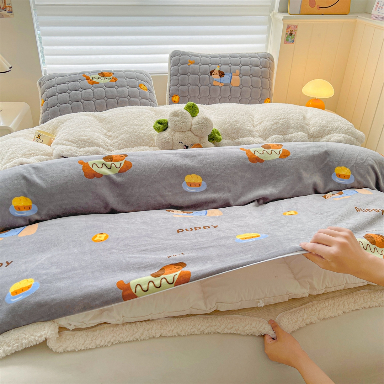 91家纺网 家纺一手货源 找家纺 雯豆家纺 2025新款双面暖绒多功能被套毯盖毯毯子 腊肠狗