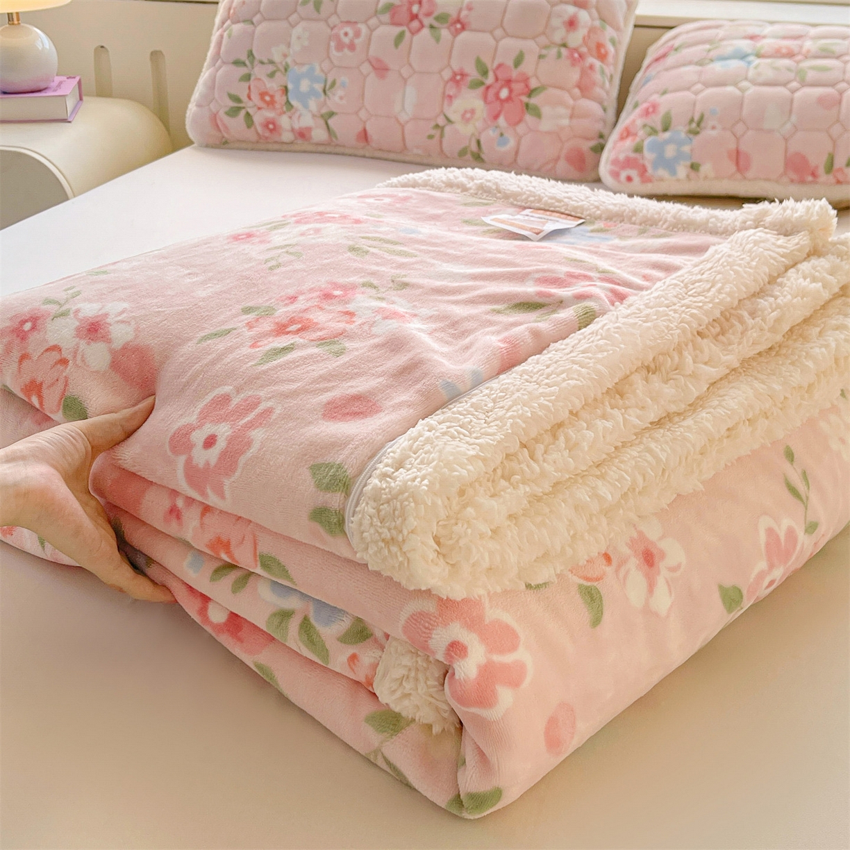 91家纺网 家纺一手货源 找家纺 雯豆家纺 2025新款双面暖绒多功能被套毯盖毯毯子 莱茵