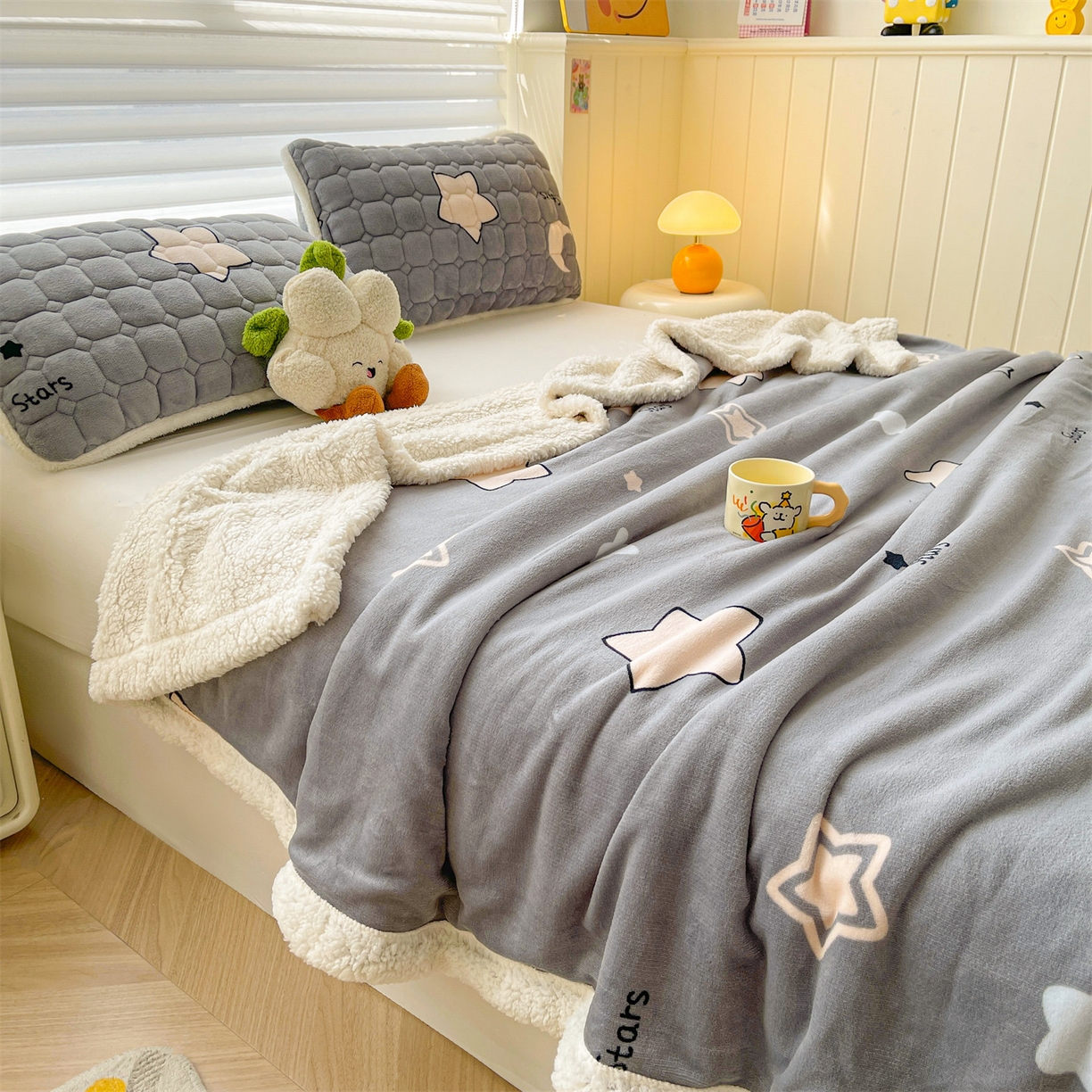 91家纺网 家纺一手货源 找家纺 雯豆家纺 2025新款双面暖绒多功能被套毯盖毯毯子 满天星