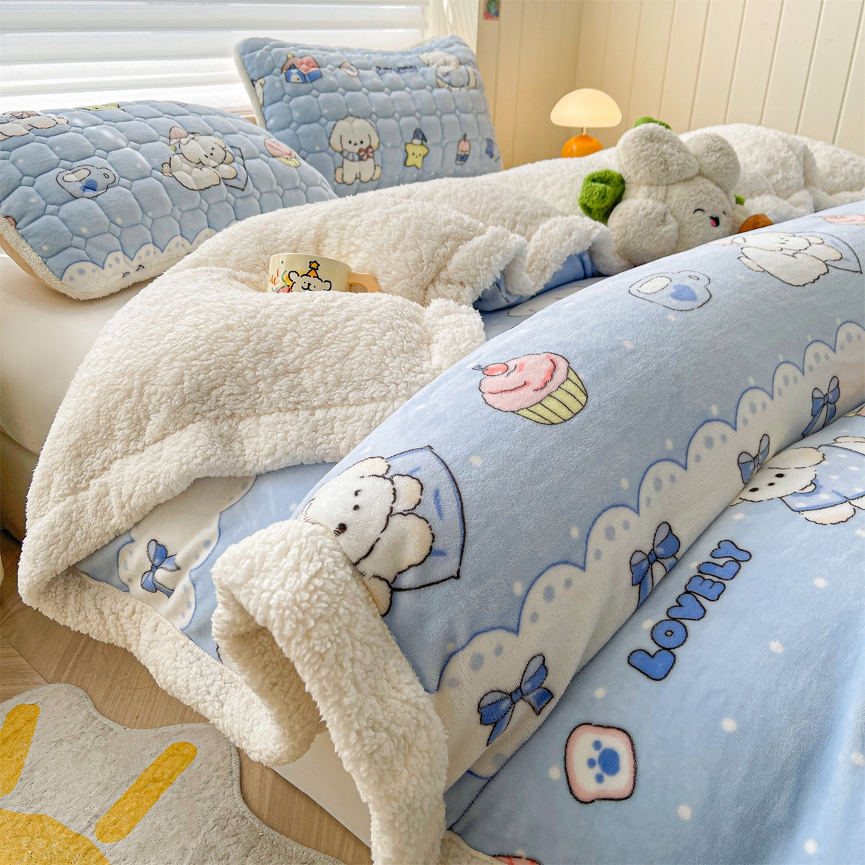 91家纺网 家纺一手货源 找家纺 雯豆家纺 2025新款双面暖绒多功能被套毯盖毯毯子 奶蓝小狗