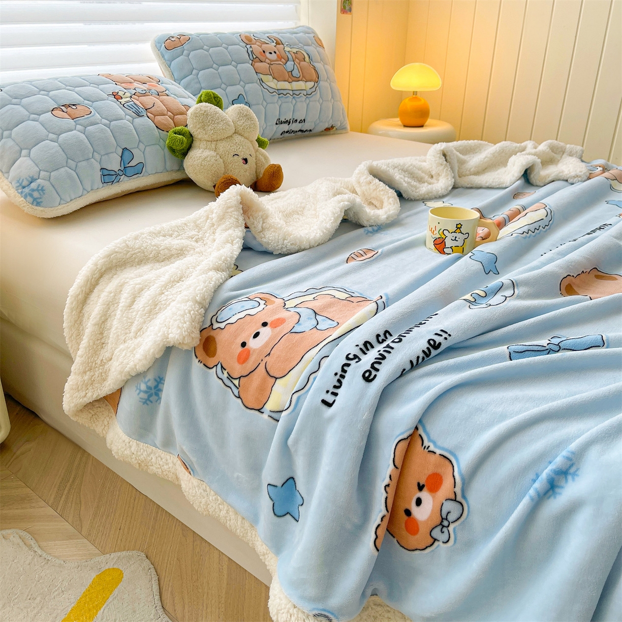 91家纺网 家纺一手货源 找家纺 雯豆家纺 2025新款双面暖绒多功能被套毯盖毯毯子 趴趴熊