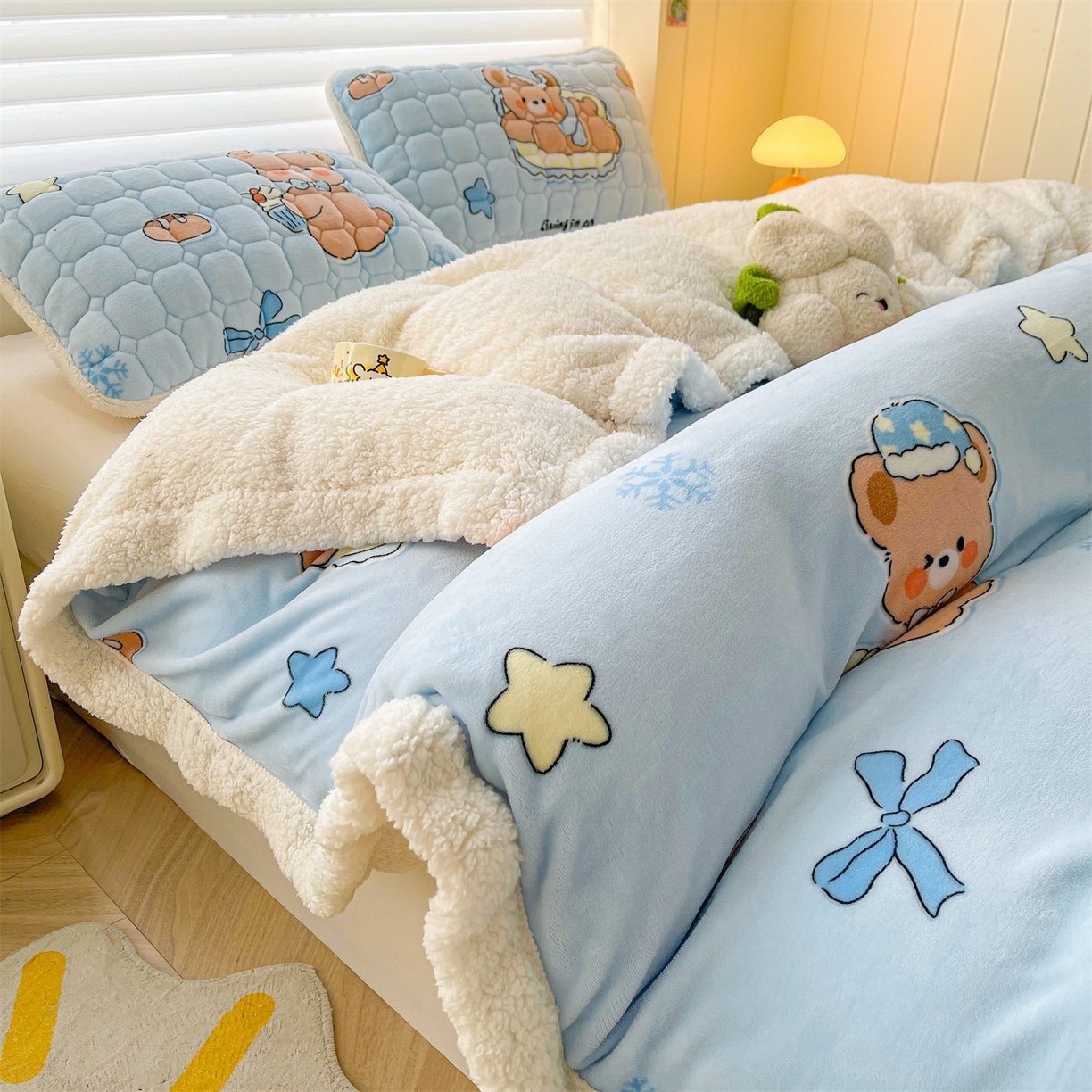 91家纺网 家纺一手货源 找家纺 雯豆家纺 2025新款双面暖绒多功能被套毯盖毯毯子 趴趴熊