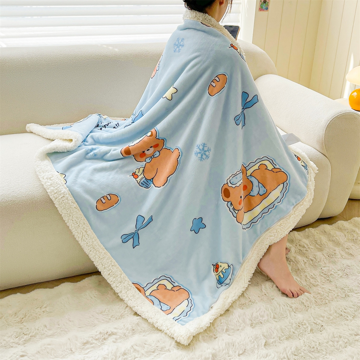 91家纺网 家纺一手货源 找家纺 雯豆家纺 2025新款双面暖绒多功能被套毯盖毯毯子 趴趴熊