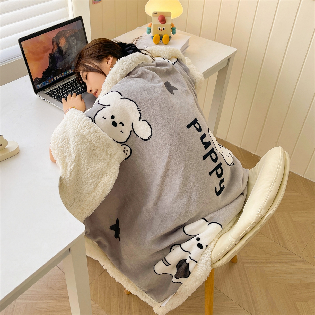 91家纺网 家纺一手货源 找家纺 雯豆家纺 2025新款双面暖绒多功能被套毯盖毯毯子 皮皮狗