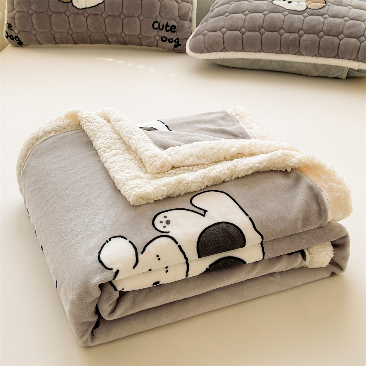 91家纺网 家纺一手货源 找家纺 雯豆家纺 2025新款双面暖绒多功能被套毯盖毯毯子 皮皮狗