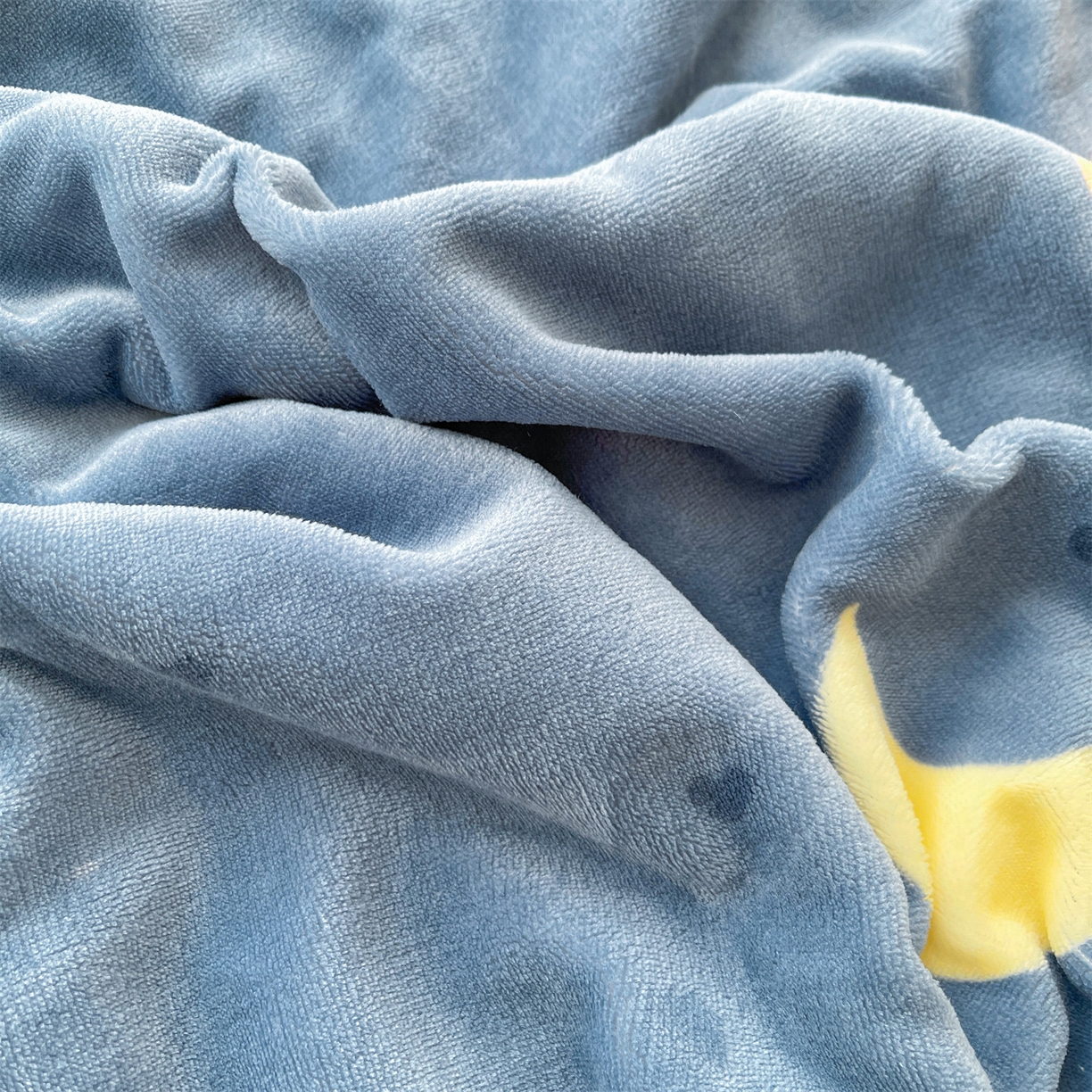 91家纺网 家纺一手货源 找家纺 雯豆家纺 2025新款双面暖绒多功能被套毯盖毯毯子 太空小熊