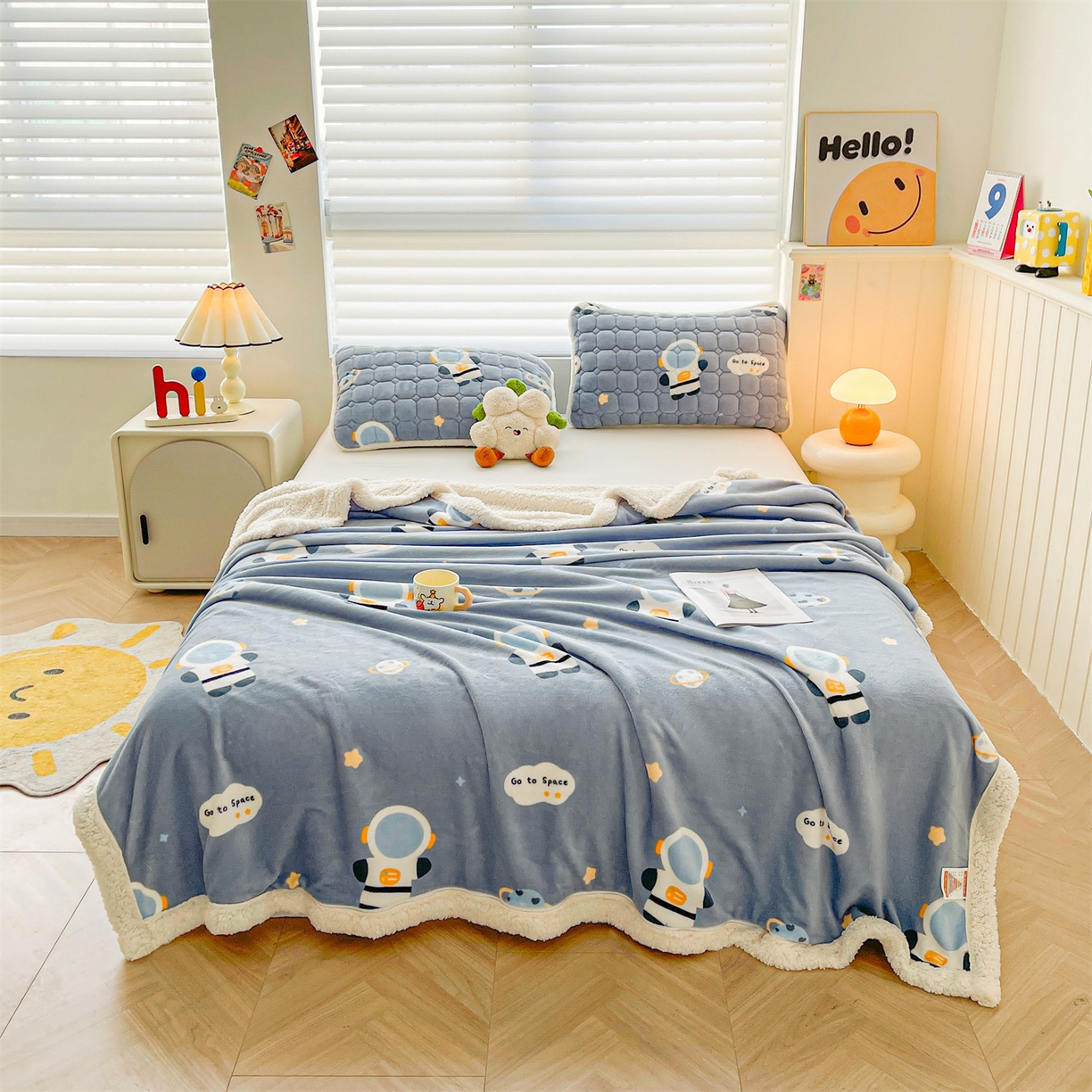 91家纺网 家纺一手货源 找家纺 雯豆家纺 2025新款双面暖绒多功能被套毯盖毯毯子 小小太空人