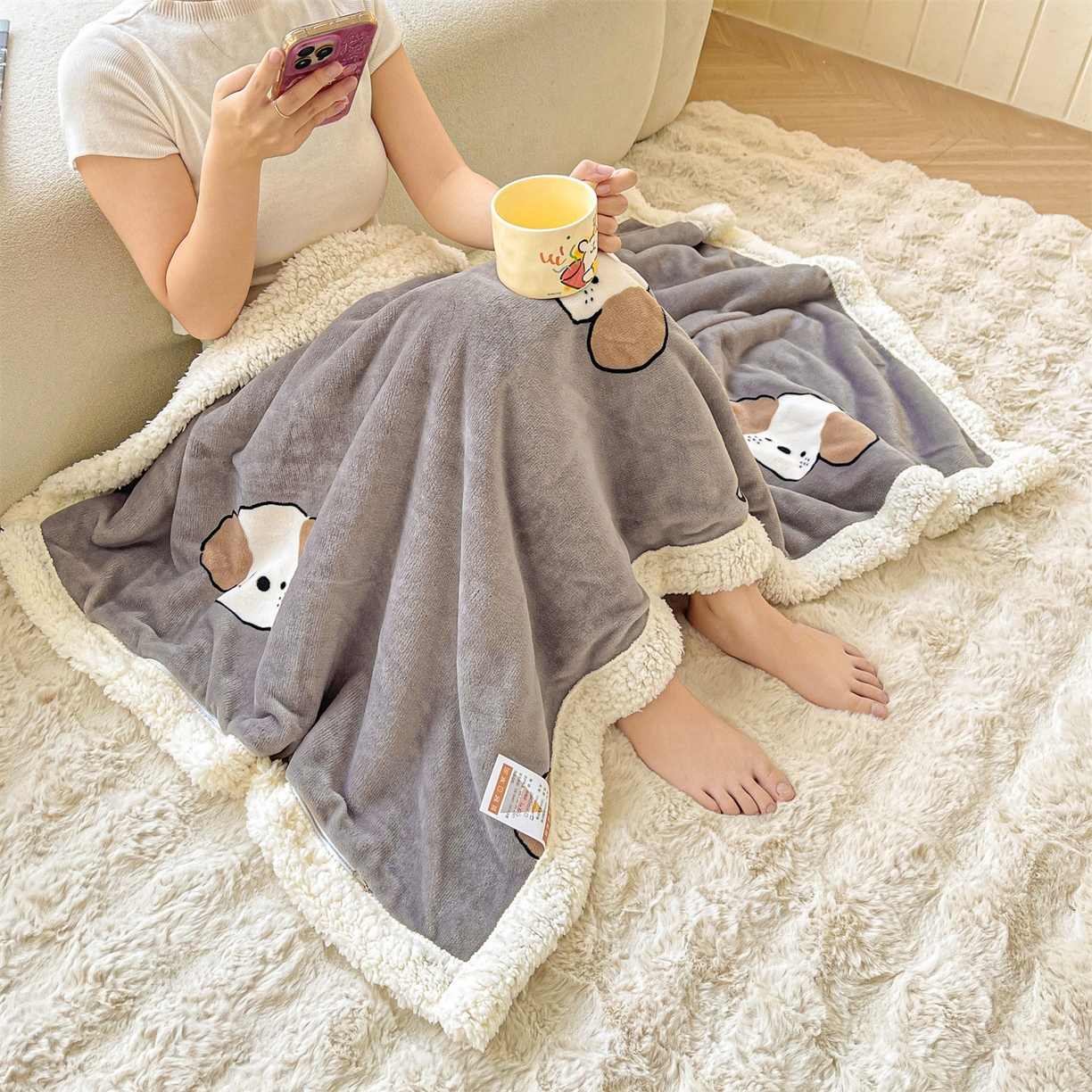 91家纺网 家纺一手货源 找家纺 雯豆家纺 2025新款双面暖绒多功能被套毯盖毯毯子 阳光狗