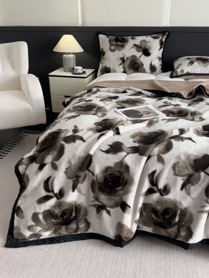 91家纺网 家纺一手货源 找家纺 芙绣家纺 2025新款雪貂绒毛毯轻奢高级感办公室午休毯空调毯沙发毯加厚 恋歌