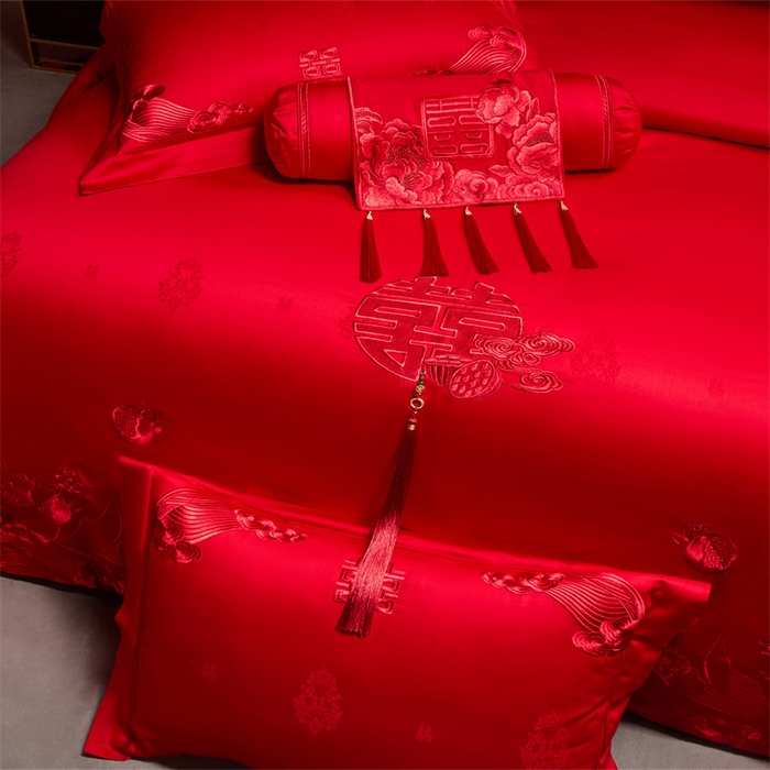 91家纺网 家纺一手货源 找家纺 宏羽纺家纺 2025新款高支高密全棉提花新中式婚庆多件套 高支高密榴连忘返-红