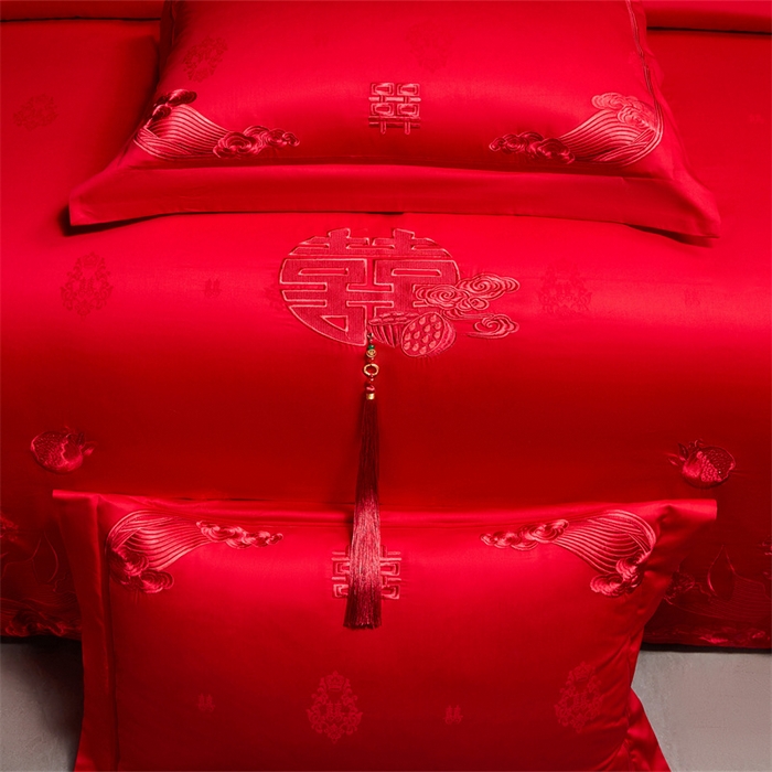91家纺网 家纺一手货源 找家纺 宏羽纺家纺 2025新款高支高密全棉提花新中式婚庆多件套 高支高密榴连忘返-红
