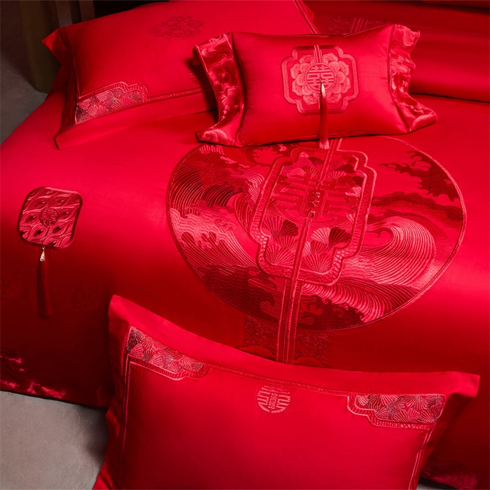 91家纺网 家纺一手货源 找家纺 宏羽纺家纺 2025新款高支高密全棉提花新中式婚庆多件套 高支高密听澜同心-红