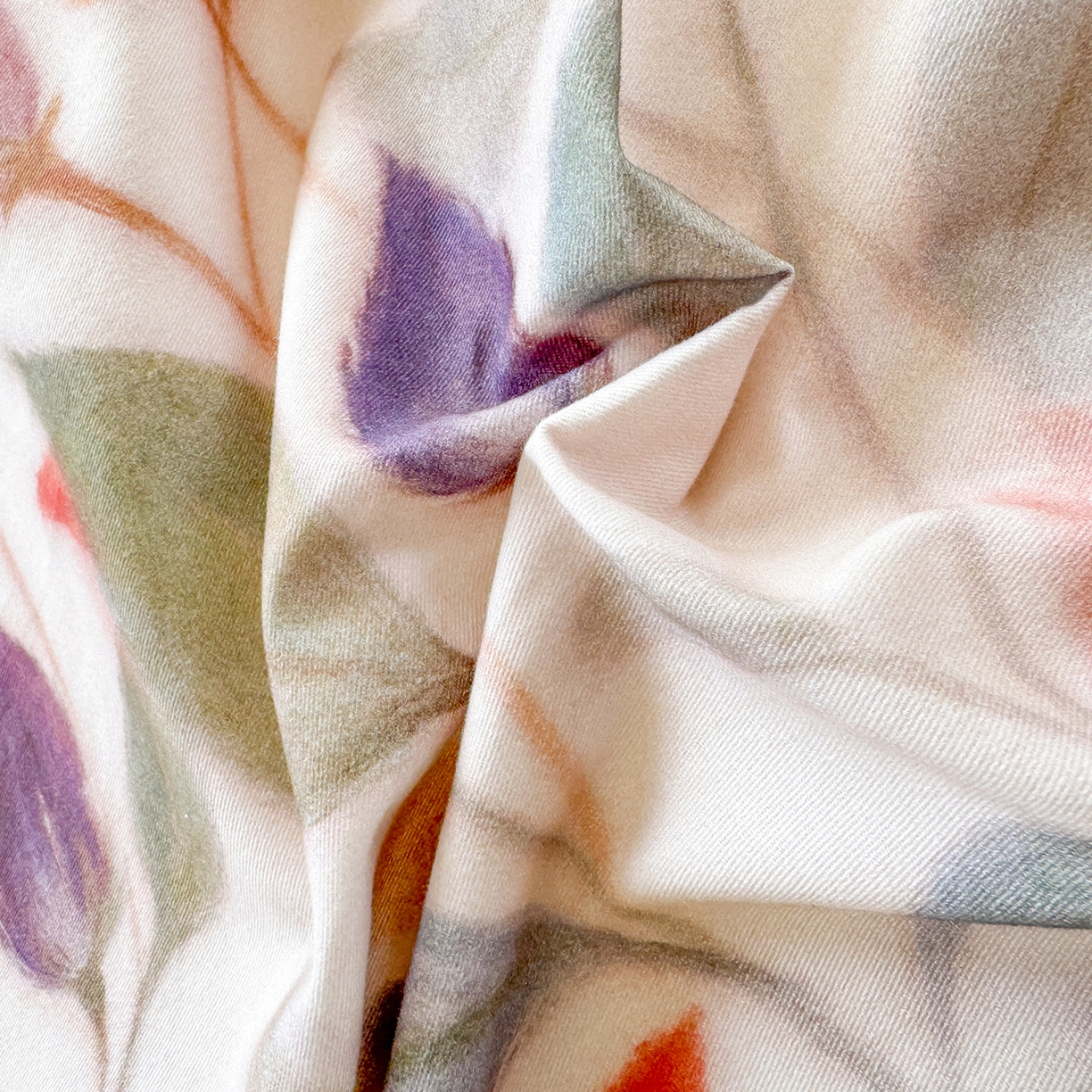 91家纺网 家纺一手货源 找家纺 千朵 2025新款全棉磨毛印花四件套 景秋红