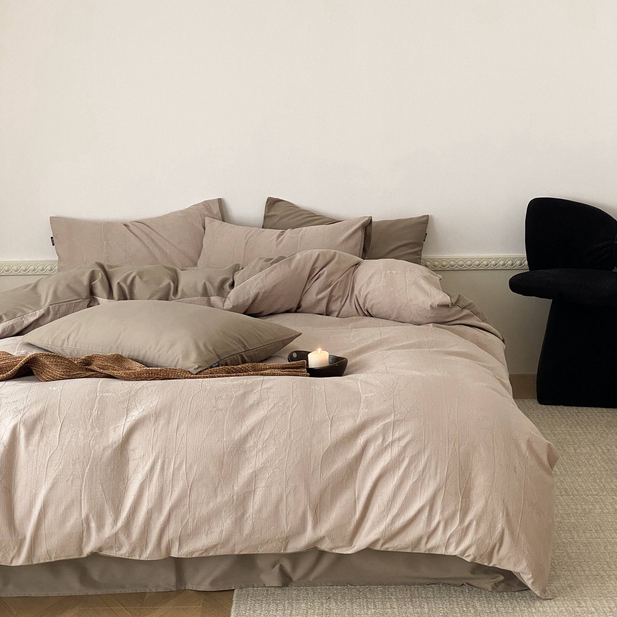 91家纺网 家纺一手货源 找家纺 玉宇阁家居 2025秋冬新品60s色织全棉磨毛大提花四件套-绑带款 绑带款-缎灰流光