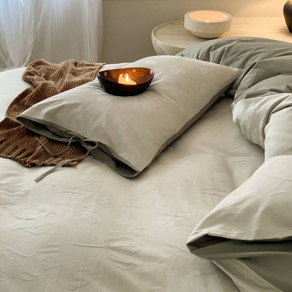 91家纺网 家纺一手货源 找家纺 玉宇阁家居 2025秋冬新品60s色织全棉磨毛大提花四件套-绑带款 绑带款-芊芊绿雪