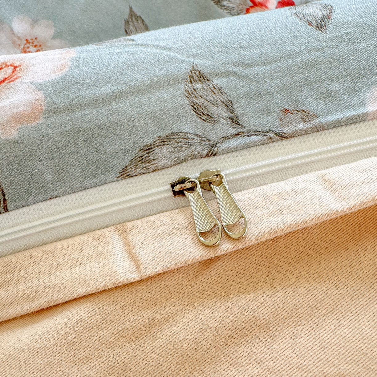 91家纺网 家纺一手货源 找家纺 千朵 2025新款全棉磨毛印花四件套 兰茵