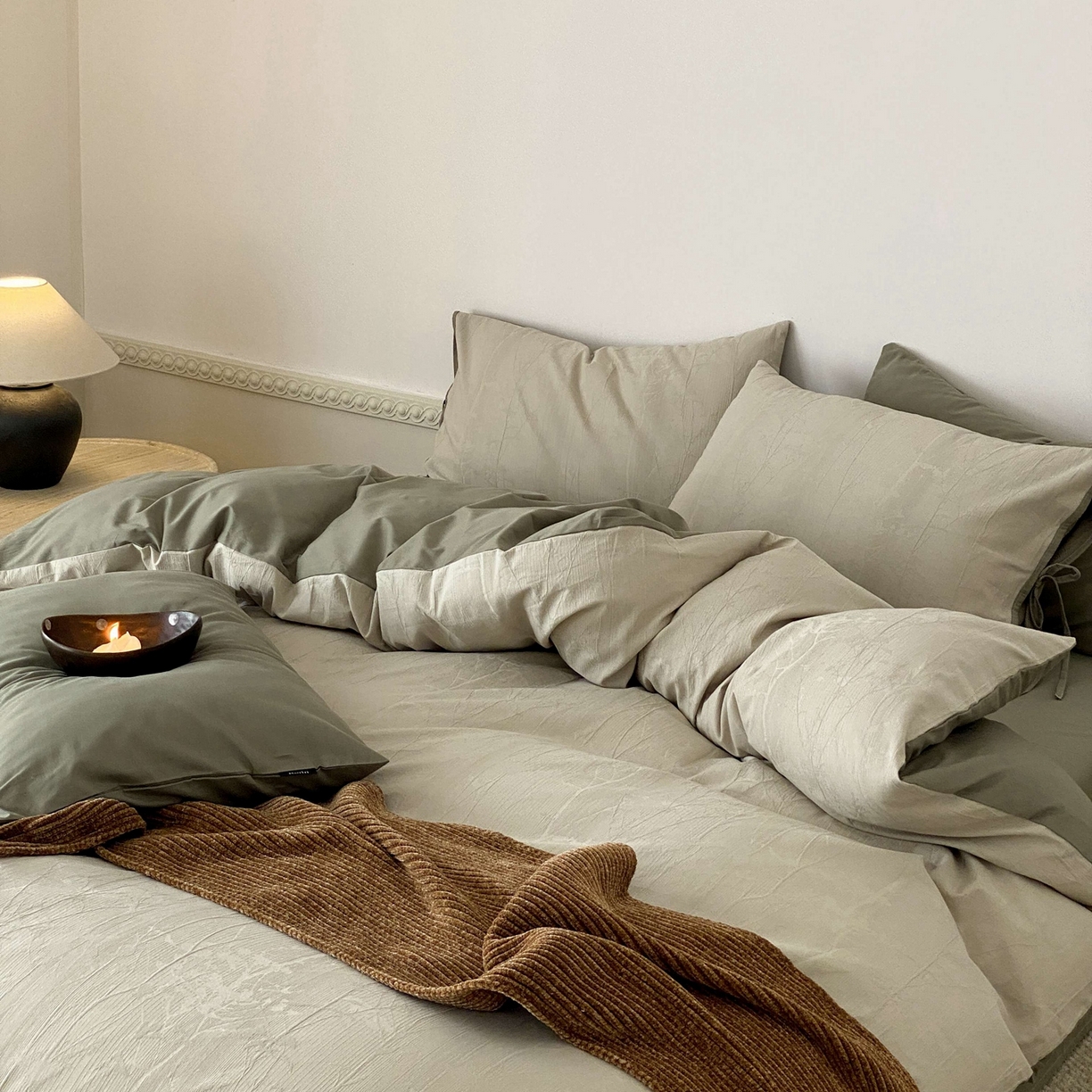 91家纺网 家纺一手货源 找家纺 玉宇阁家居 2025秋冬新品60s色织全棉磨毛大提花四件套-绑带款 绑带款-青白玉