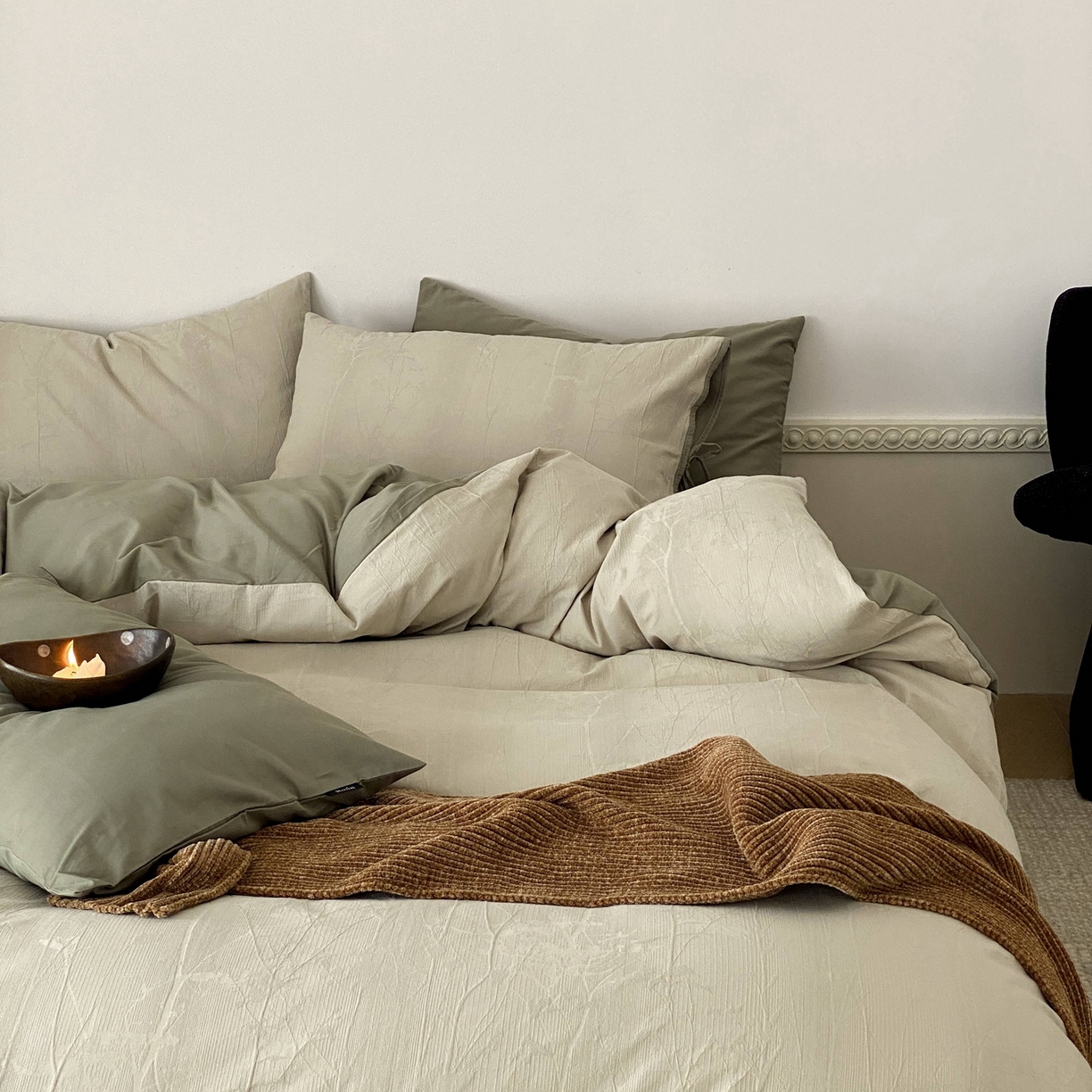 91家纺网 家纺一手货源 找家纺 玉宇阁家居 2025秋冬新品60s色织全棉磨毛大提花四件套-绑带款 绑带款-青白玉