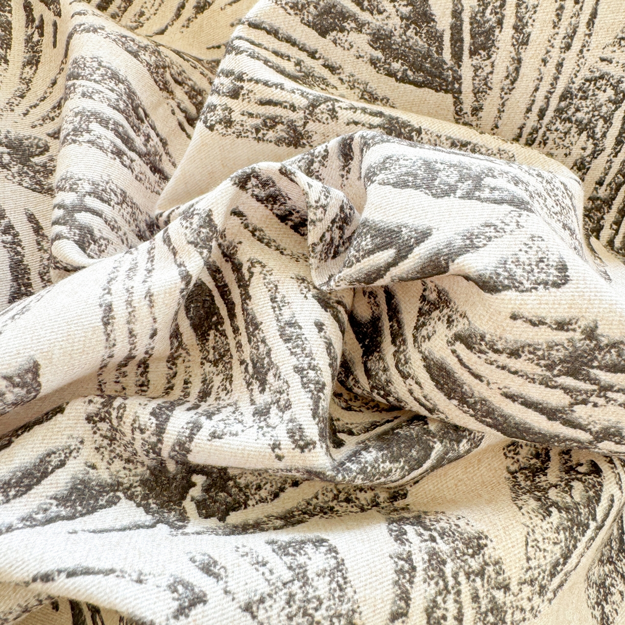 91家纺网 家纺一手货源 找家纺 千朵 2025新款全棉磨毛印花四件套 乔安米