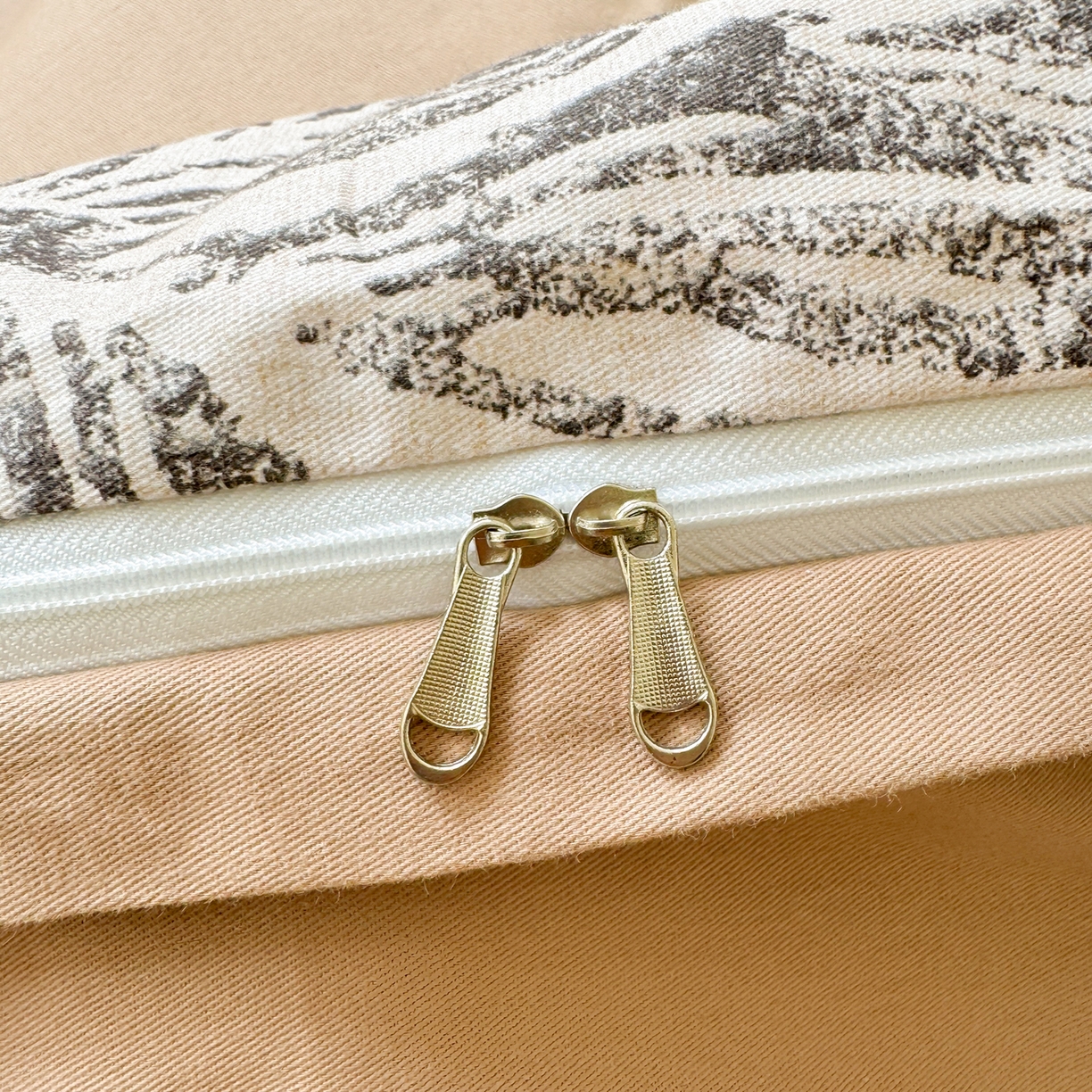 91家纺网 家纺一手货源 找家纺 千朵 2025新款全棉磨毛印花四件套 乔安米