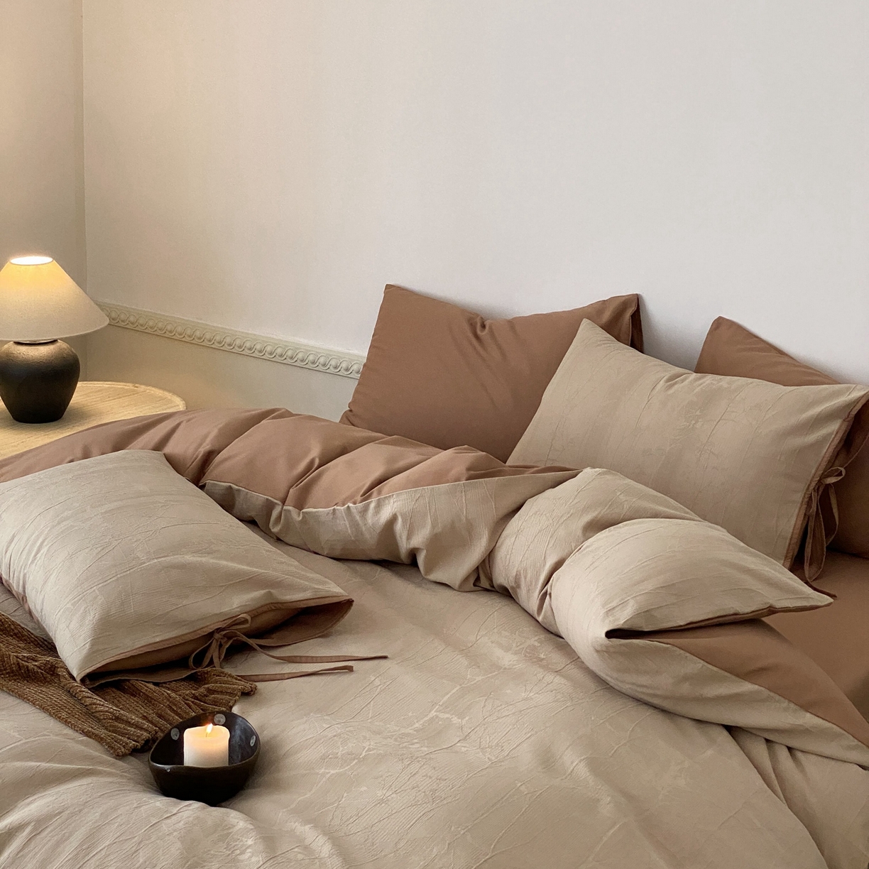 91家纺网 家纺一手货源 找家纺 玉宇阁家居 2025秋冬新品60s色织全棉磨毛大提花四件套-绑带款 绑带款-缃叶棕