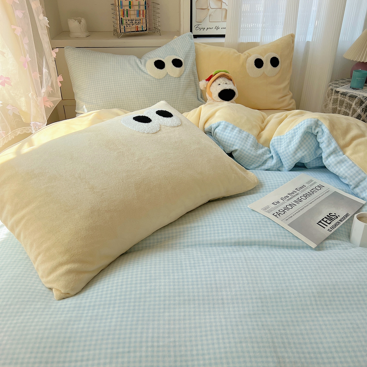 91家纺网 家纺一手货源 找家纺 （总）桃子家居 2025新款A类ins加厚毛巾绣大眼萌混搭撞色奶油格子牛奶绒系列四件套