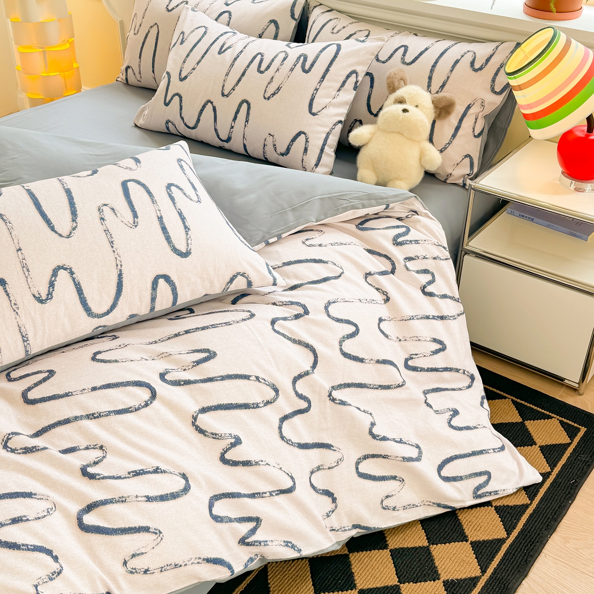 91家纺网 家纺一手货源 找家纺 千朵 2025新款全棉磨毛印花四件套 幸运熊蓝