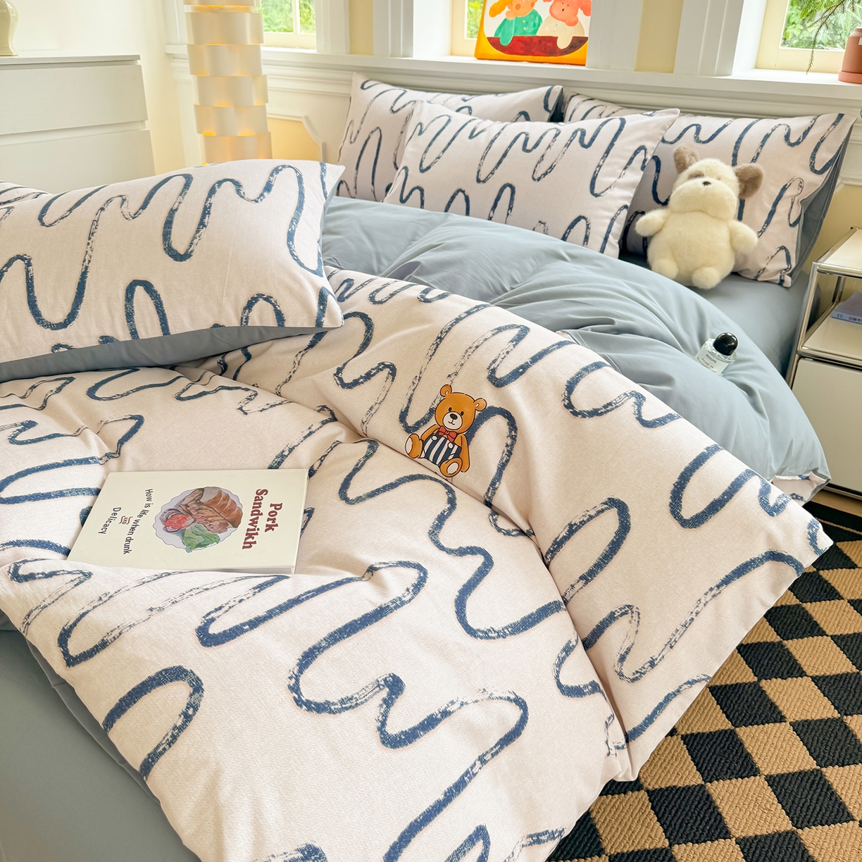 91家纺网 家纺一手货源 找家纺 千朵 2025新款全棉磨毛印花四件套 幸运熊蓝