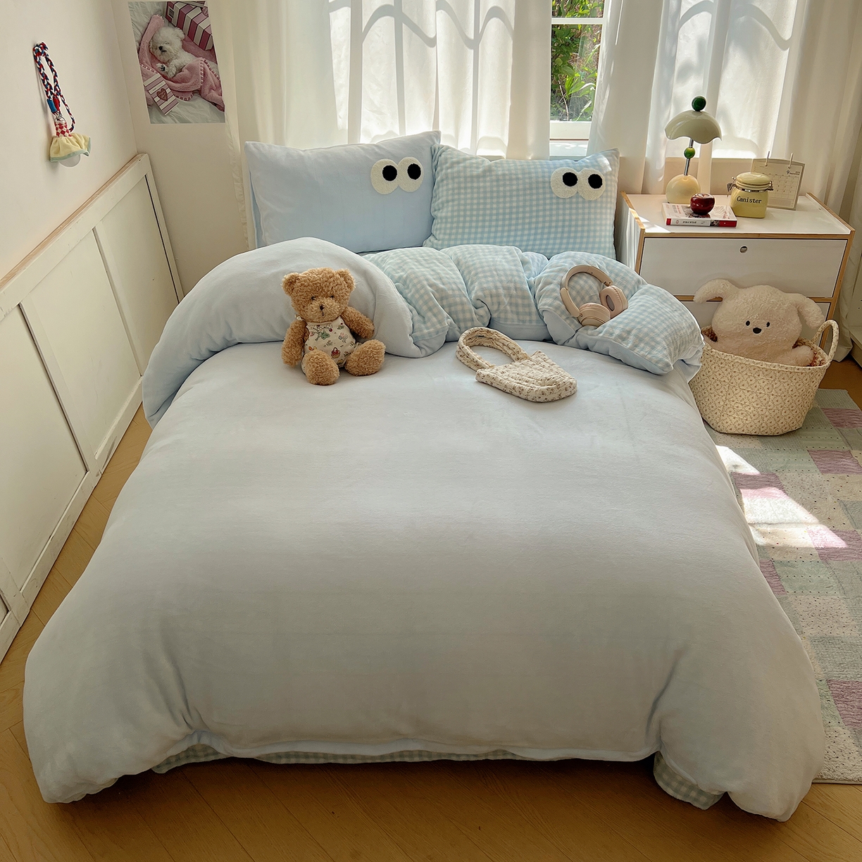 91家纺网 家纺一手货源 找家纺 （总）桃子家居 2025新款A类ins加厚毛巾绣大眼萌混搭撞色奶油格子牛奶绒系列四件套