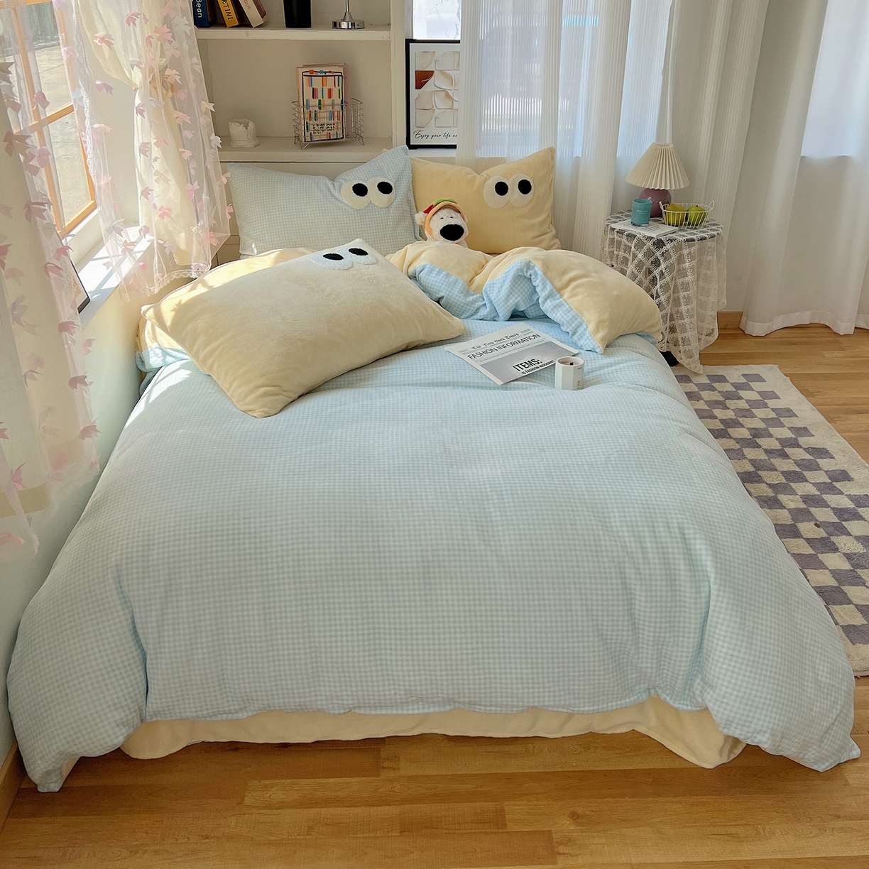 91家纺网 家纺一手货源 找家纺 （总）桃子家居 2025新款A类ins加厚毛巾绣大眼萌混搭撞色奶油格子牛奶绒系列四件套