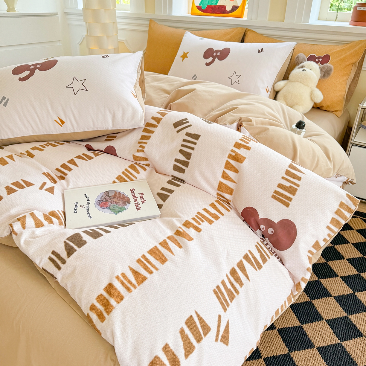 91家纺网 家纺一手货源 找家纺 千朵 2025新款全棉磨毛印花四件套 自由象